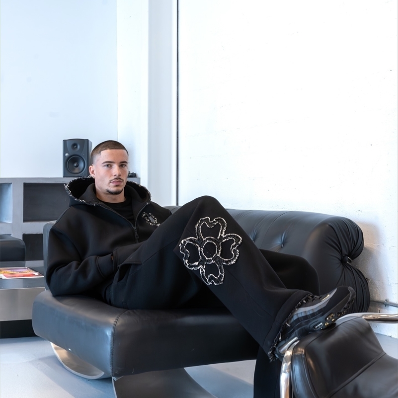 Mens Y2K Oversized Streetwear Tracksuit Set, Acrylic Zip-Up Hoodie with Four-Leaf Clover Graphic, Multi-Color Green and Grey Two-Piece Clover Zip Hood - view 4