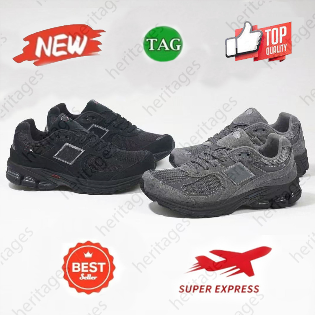 Designer Shoes Suede Mesh Retro 2002R Running Sneakers Men Women Comfortable Non Slip Shock Absorption Athletic Shoes Outdoor Walking Training Casual Fashion