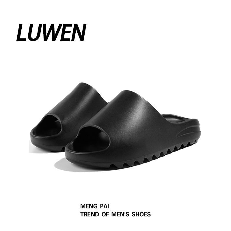 New Designer Flat Slippers for Men Thick-soled Anti-slip Wear-resistant Sandals for Women Home and Outdoor Beach Shoes