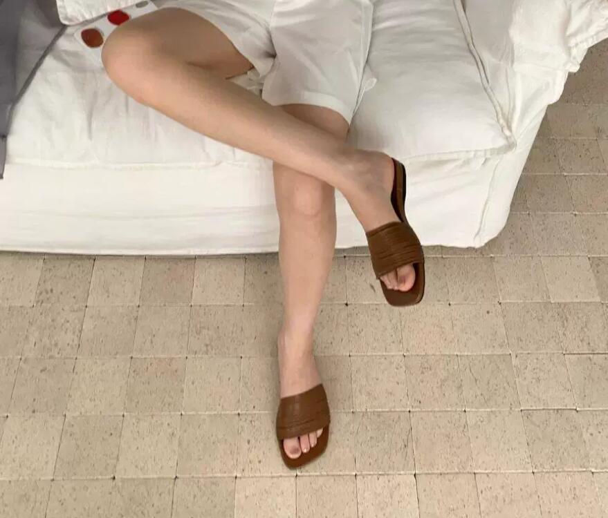 Slippers and sandals of high quality