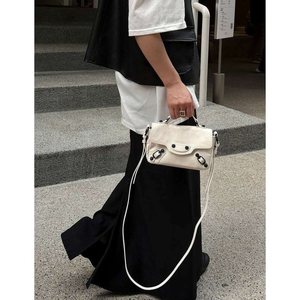 Niche Top Layer Cowhide Biker Bag, Crackle Pattern Rivet Flap Mini Crossbody Bag, Early Spring Luxury Genuine Leather Daily Shoulder Handbag SENYY