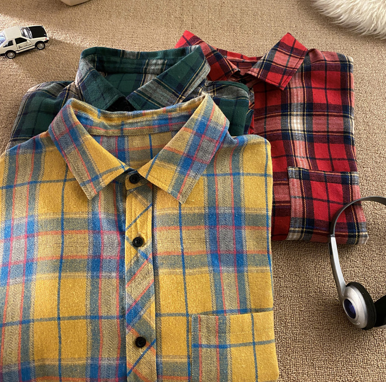 Men's Oversized Plaid Flannel Shirt, Long-Sleeve Casual Shirt Jacket with Flare Sleeves, Lycra Fabric, V-Neck, Covered Buttons, Multicolor Pattern, Ca - view 4