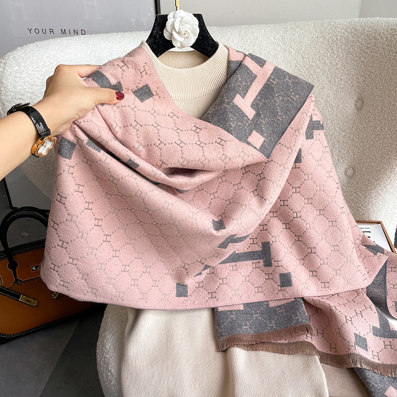 Designer Scarf - Women's High-end Letters Scarf - Luxurious Style Double-sided Thick Fleece-like Blanket Fashionable Multi-purpose Warmth Scarf