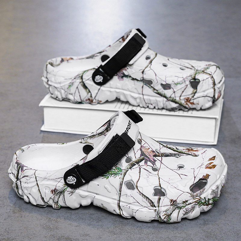Summer thick soled designer beach shoes with soft non slip and wear-resistant sandals for men and women slippers