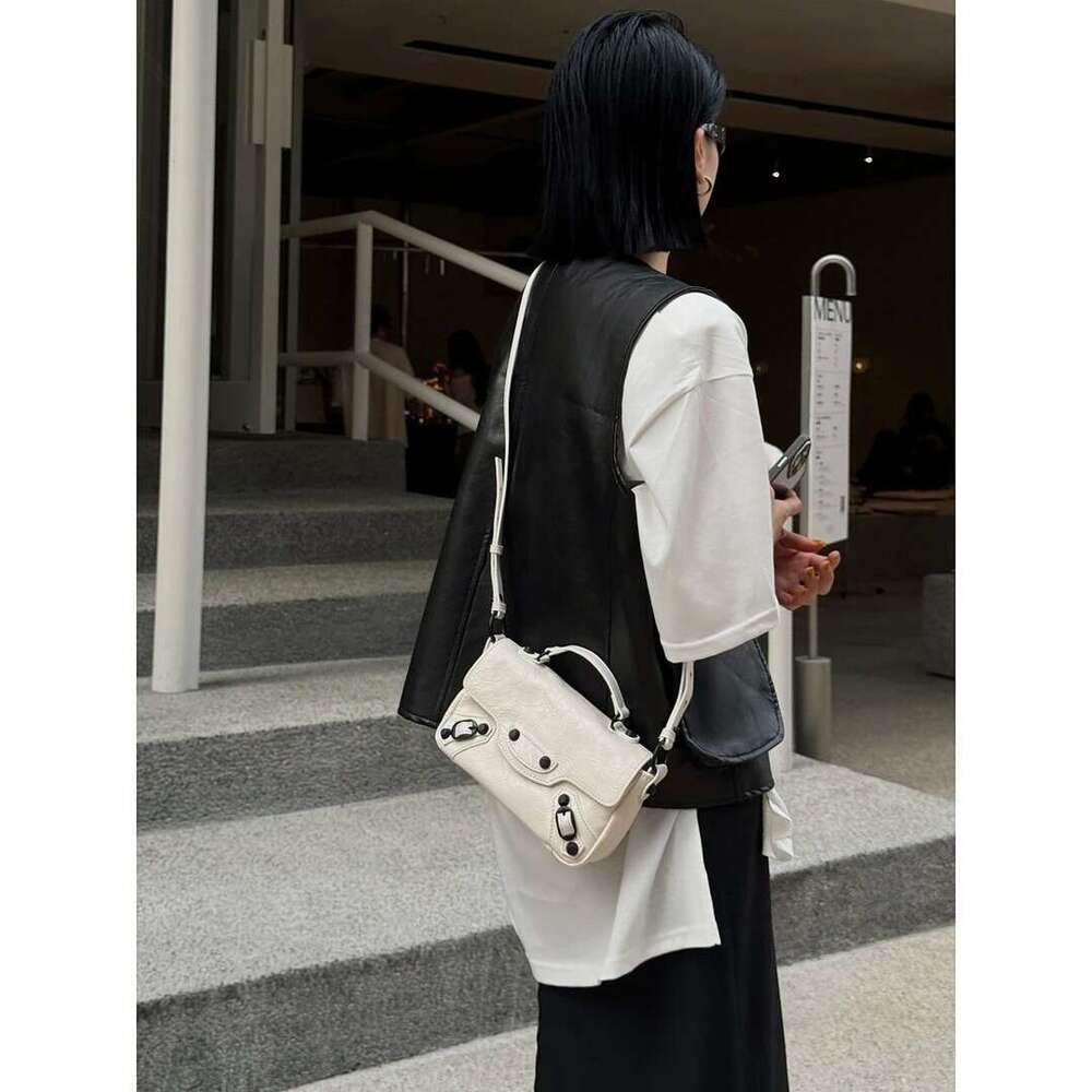 Niche Top Layer Cowhide Biker Bag, Crackle Pattern Rivet Flap Mini Crossbody Bag, Early Spring Luxury Genuine Leather Daily Shoulder Handbag SENYY