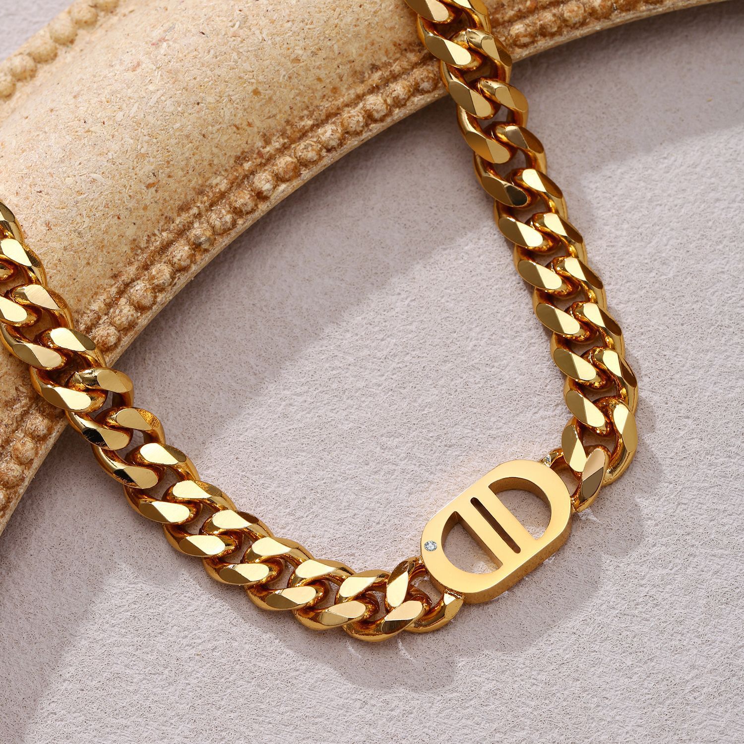 Designer Necklace, European And American Ladies' Light Luxury Cuban Necklace Bracelet, Outdoor Niche Geometric Hip-hop Bracelet