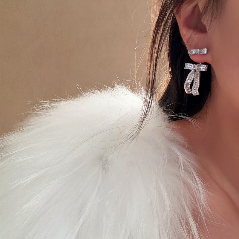 Korean-style sweet bowknot with full diamond embellishments, luxurious and elegant, unique design, extremely attractive earrings - view 3
