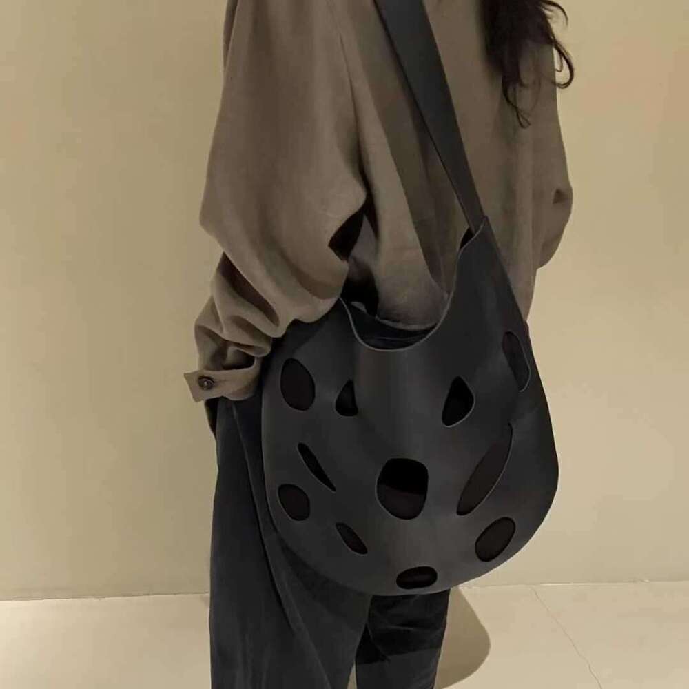 High Luxury Niccolo Cowhide Tote Bag, Hollowed Out Design, Large Capacity, Niche High-end Women Shoulder Crossbody Handbag, Daily Versatile SENYY