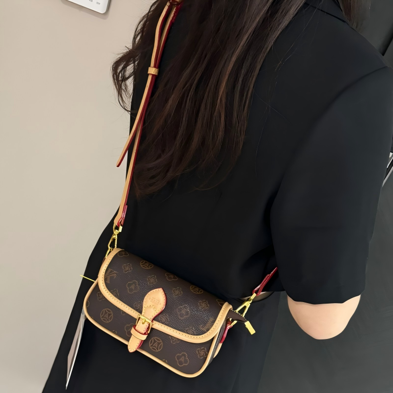 MONICA KIKI Classic Designer Retro Flap Bag Light Luxury Fashion Printed Cross body Bag For Woman