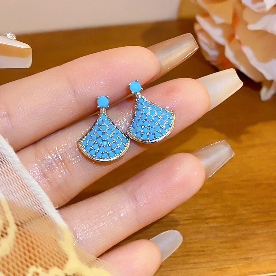 Korean-style silver needle zircon fan-shaped earrings, light luxury, high-end, exquisite and versatile, 2026 new model, extremely beautiful earrings - view 8