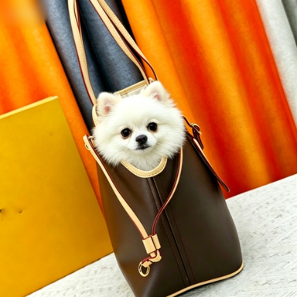 Designer Pet Carrier Tote High-End Old Flower Pattern Premium Canvas Pet Travel Bag for Small Dogs and Cats Luxury Pet Handbag Fashion Dog Accessories