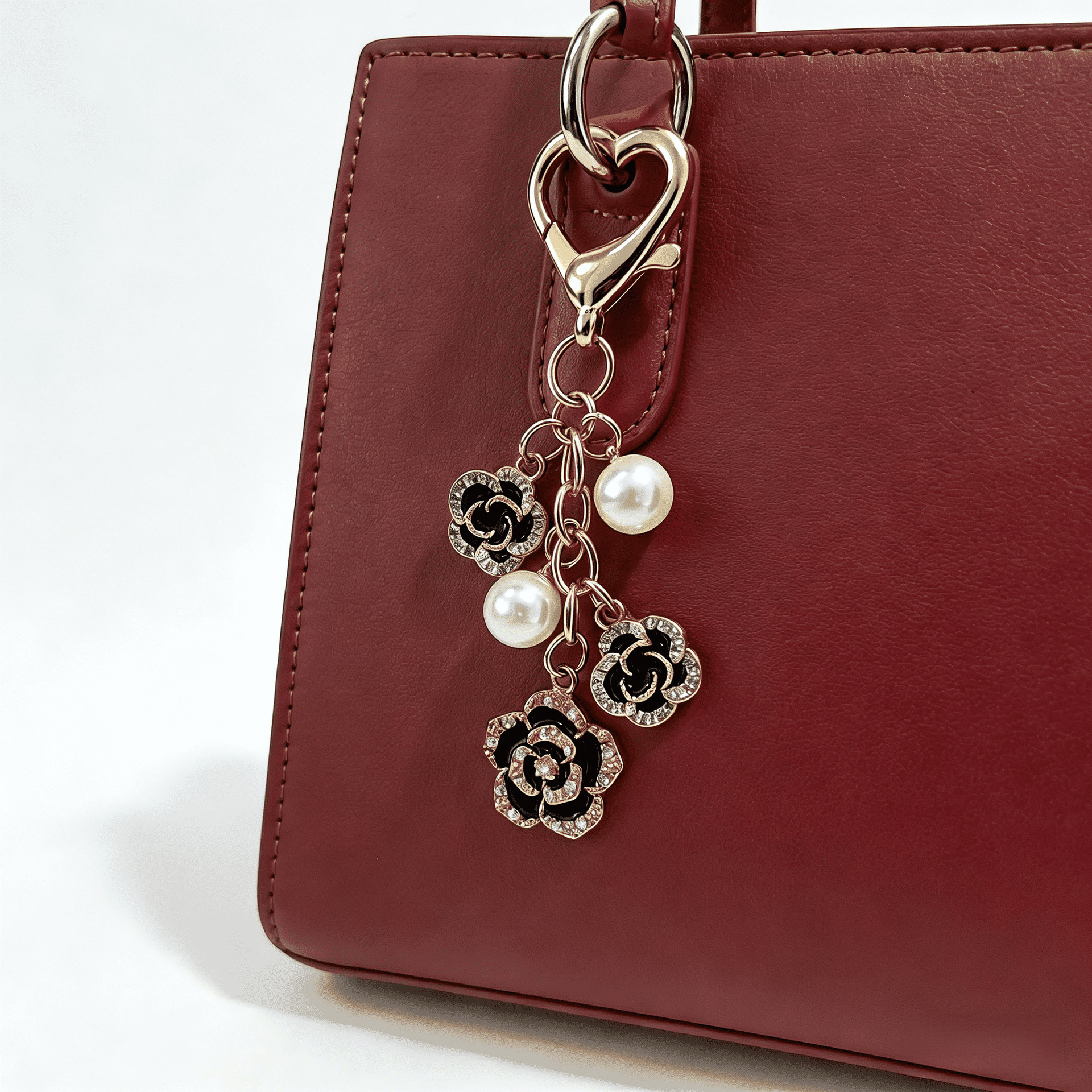 Bag Charm Camellia Flower Keychain Five-Petal Flower Pendant Chain Handbag for Women's Wrist Strap for Bag Phone Case Decoration and Car key keyc