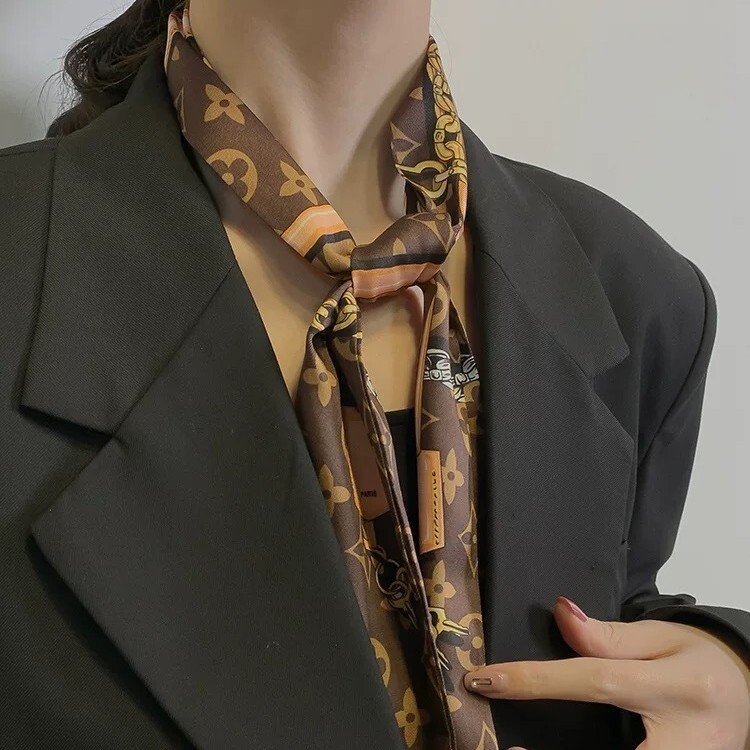 Designer Scarves Silk Scarves Classic Vintage Floral Scarves Headbands Long Striped Tassels Petite Tassels High-end Quality Matching Shirt Collar Scar