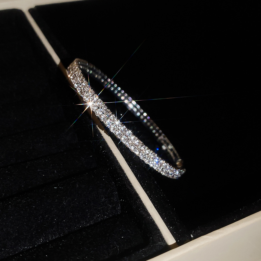Diamond-encrusted round multi-layered open bracelet, light luxury and high-end feel, elegant evening party exquisite jewelry - view 5