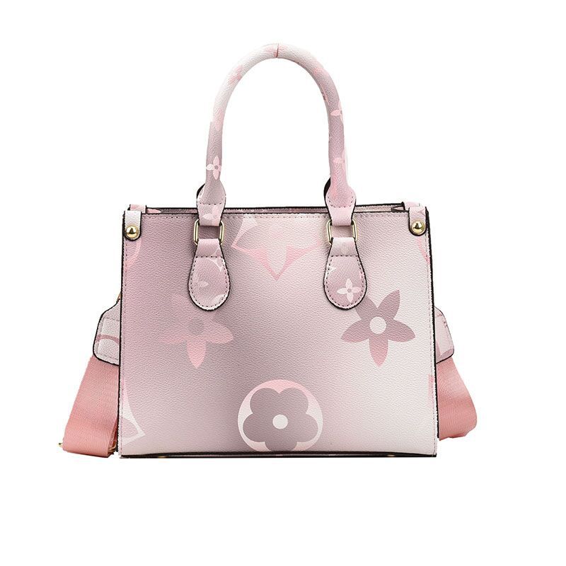 Casual, fashionable, retro-print designer handbag; versatile, trendy crossbody bag for women