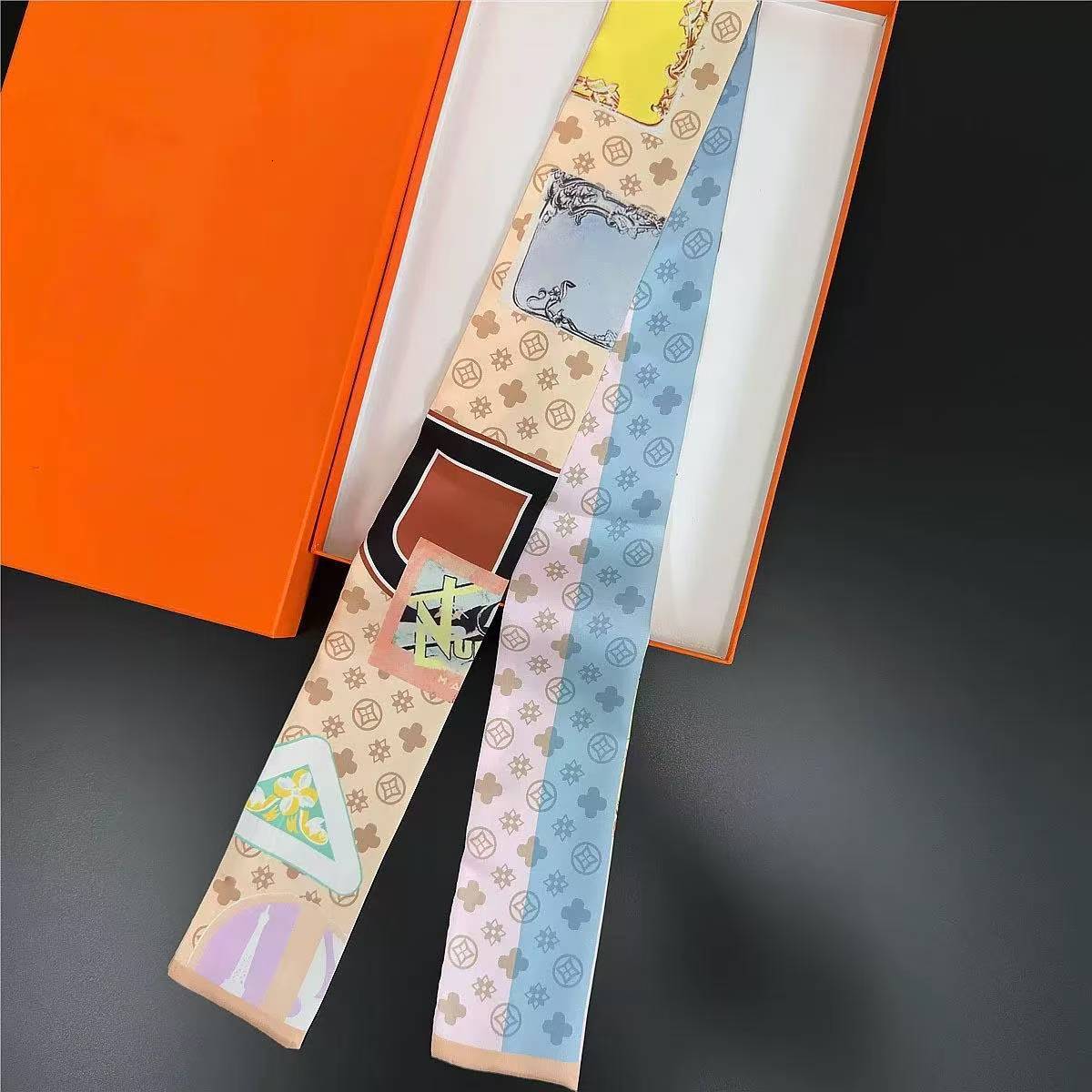 Designer Scarves Silk Scarves Classic Vintage Floral Scarves Headbands Long Striped Tassels Petite Tassels High-end Quality Matching Shirt Collar Scar