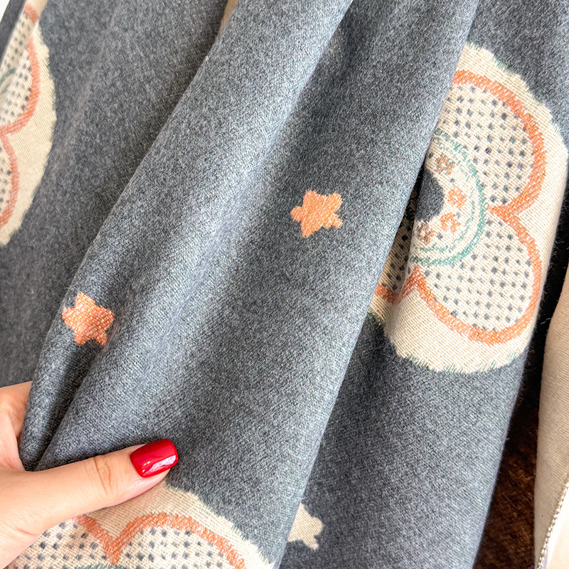 Designer Scarf Luxurious Women's Shawl Geometric Pattern Synthetic Cashmere Double-sided Scarf Outdoor Warmth And Protection