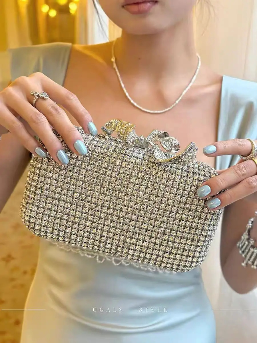Glitter Metallic Bow Knot Evening Bag Wedding Party Exquisite Clutch Purse Women Handbag Crystal Rhinestones Diamond Banquet Bag 260424