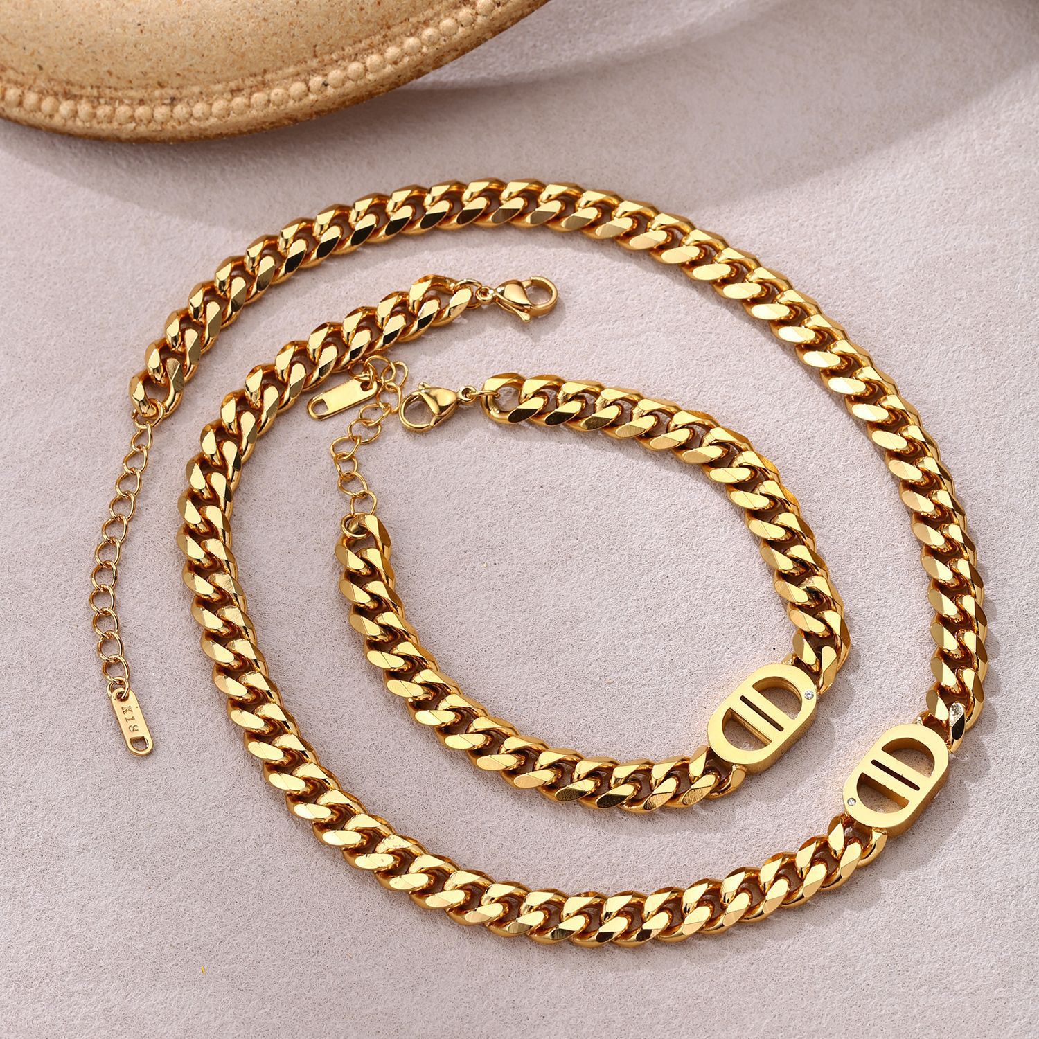 Designer Necklace, European And American Ladies' Light Luxury Cuban Necklace Bracelet, Outdoor Niche Geometric Hip-hop Bracelet