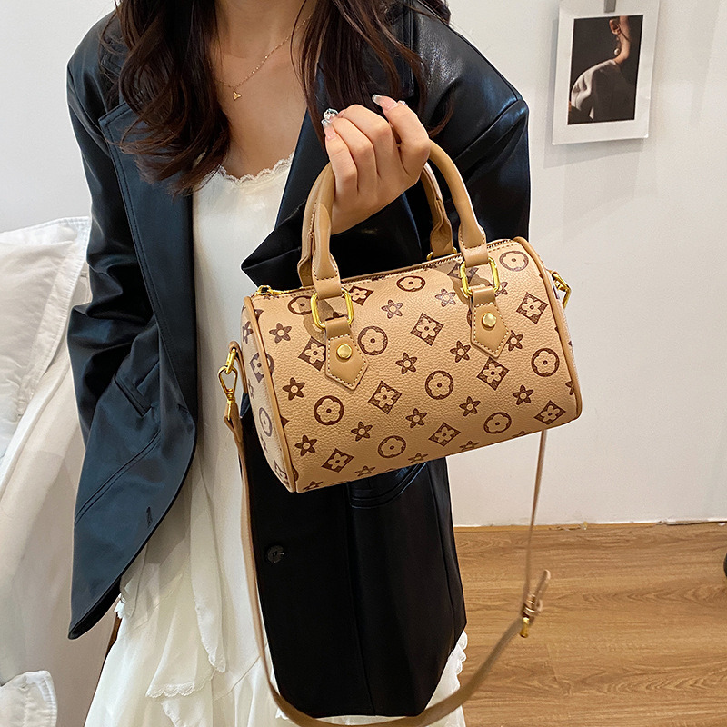 Korean-style small bags, Boston bags, trendy and fashionable niche handbags, versatile and high-end shoulder bags, crossbody bags, free shipping