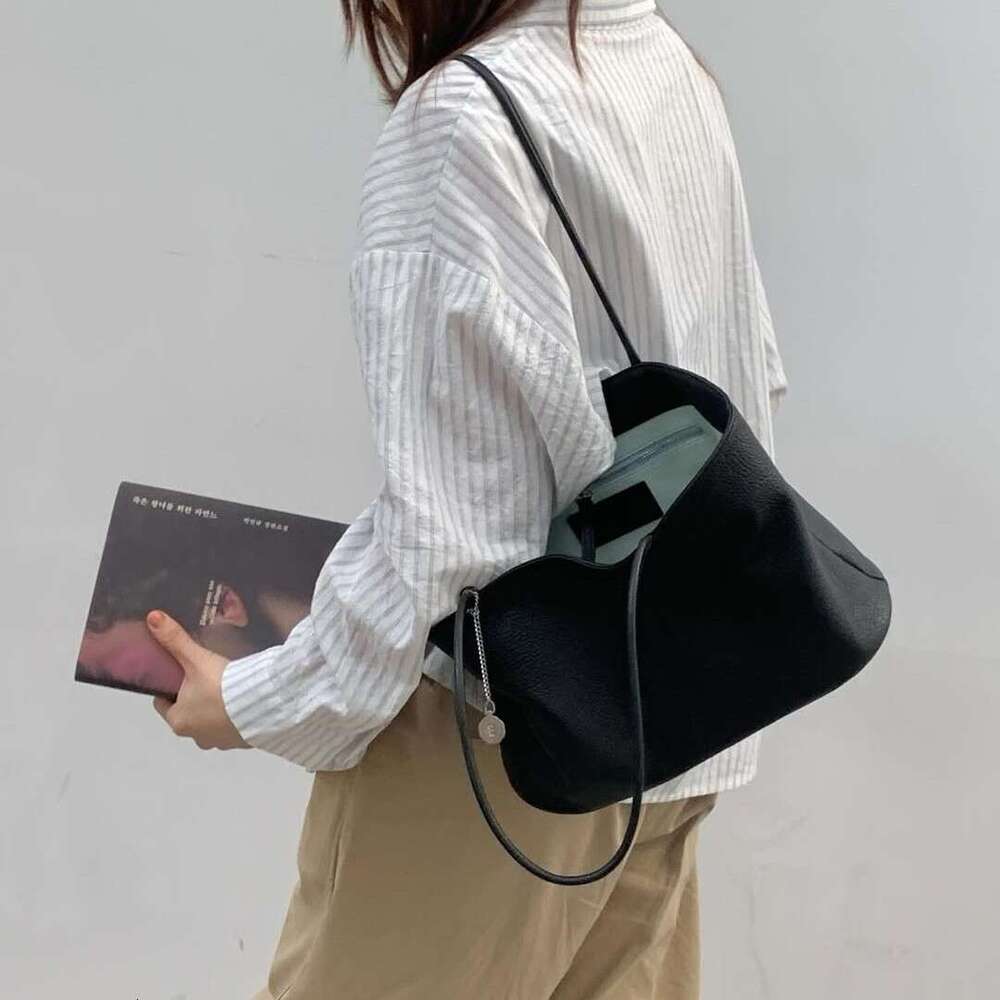 Luxury Korean Style Early Spring Solid Hobo Tote Bag, Top Layer Cowhide, Large Capacity, Niche High End Casual Shoulder Handbag SENYY