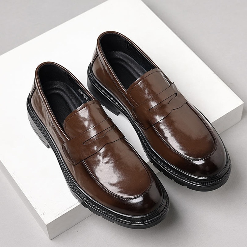 Mens And Womens Designer Dress Shoes Factory Direct Sales Black Leather Women Men Casual Gray White Brown Olive Pink Blue Purple Outdoor Sneakers