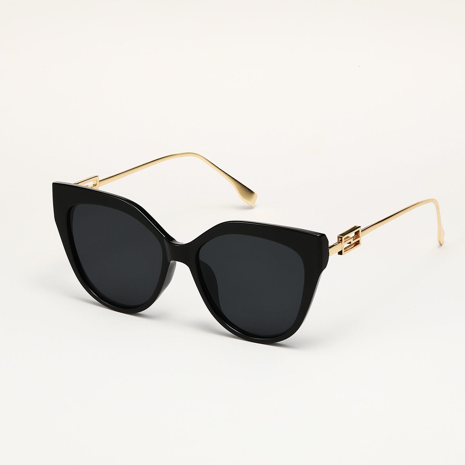Plastic+Metal Cat Eye 2022 Large Frame for Women Ins Style Sunglasses Wholesale