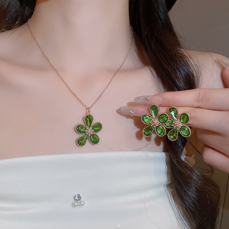 Diamond-studded Flower Pendant Earrings Necklace Set, Light Luxury and High-end Feel, 2026 New Elegant Accessories - view 8