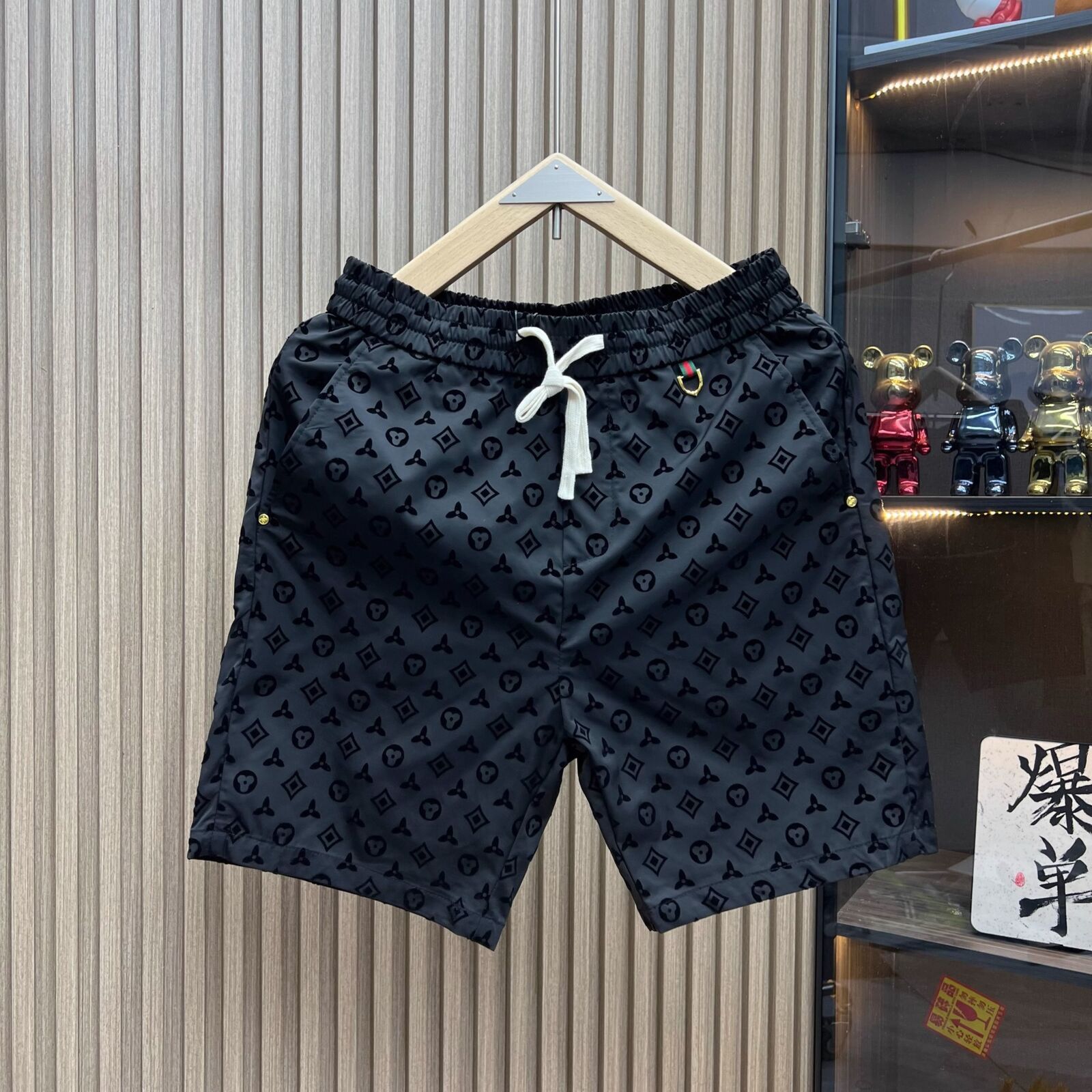 Luxury Brand Designer shorts Summer New Men's Casual Shorts Quick-Dry Stylish Breathable Straight-Leg Five-Point Beach Shorts