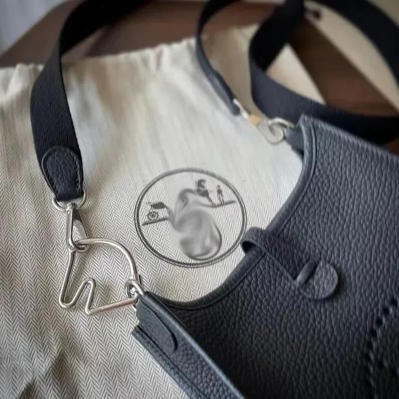 Horse Head Bag Charm Suitable for Bags Cheval Key Chain Decorative Buckle Bag Shoulder Strap Bag Pendant Key Chain 260421