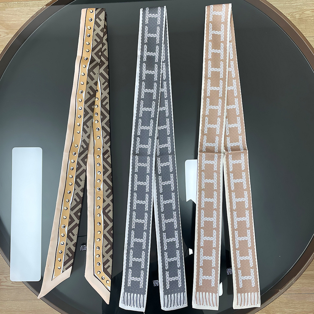 Designer Scarf Silk Scarf Rectangular Geometric Pattern Letters Women's Casual Decorative Scarf Used For Bag Decoration Small Neckline Scarf Ribb