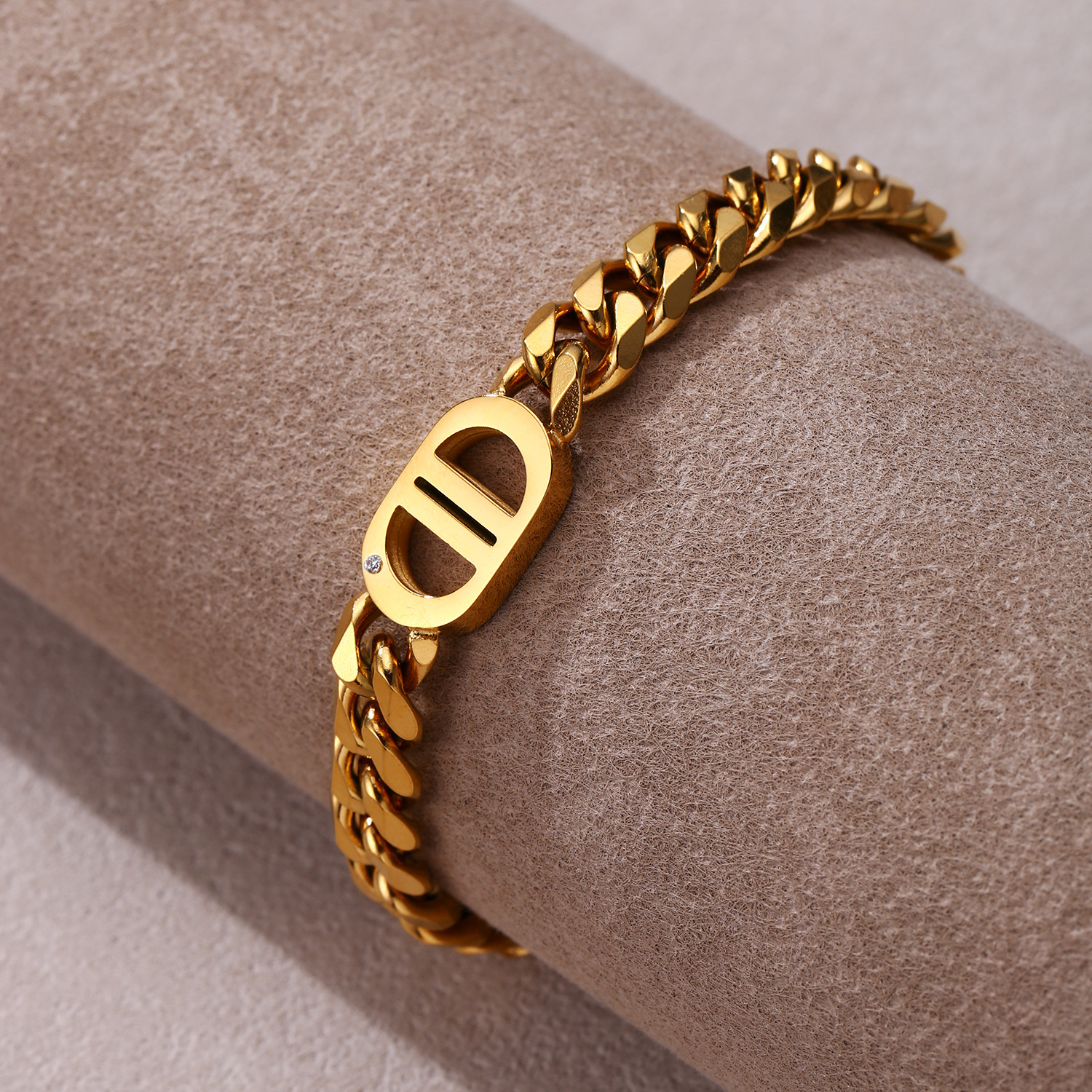 Designer Necklace, European And American Ladies' Light Luxury Cuban Necklace Bracelet, Outdoor Niche Geometric Hip-hop Bracelet