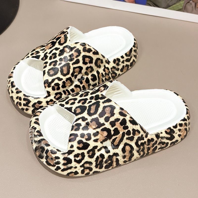 2026 New Fashionable Graffiti Printed Cross Thick Bottom Non slip Beach Cool Slippers