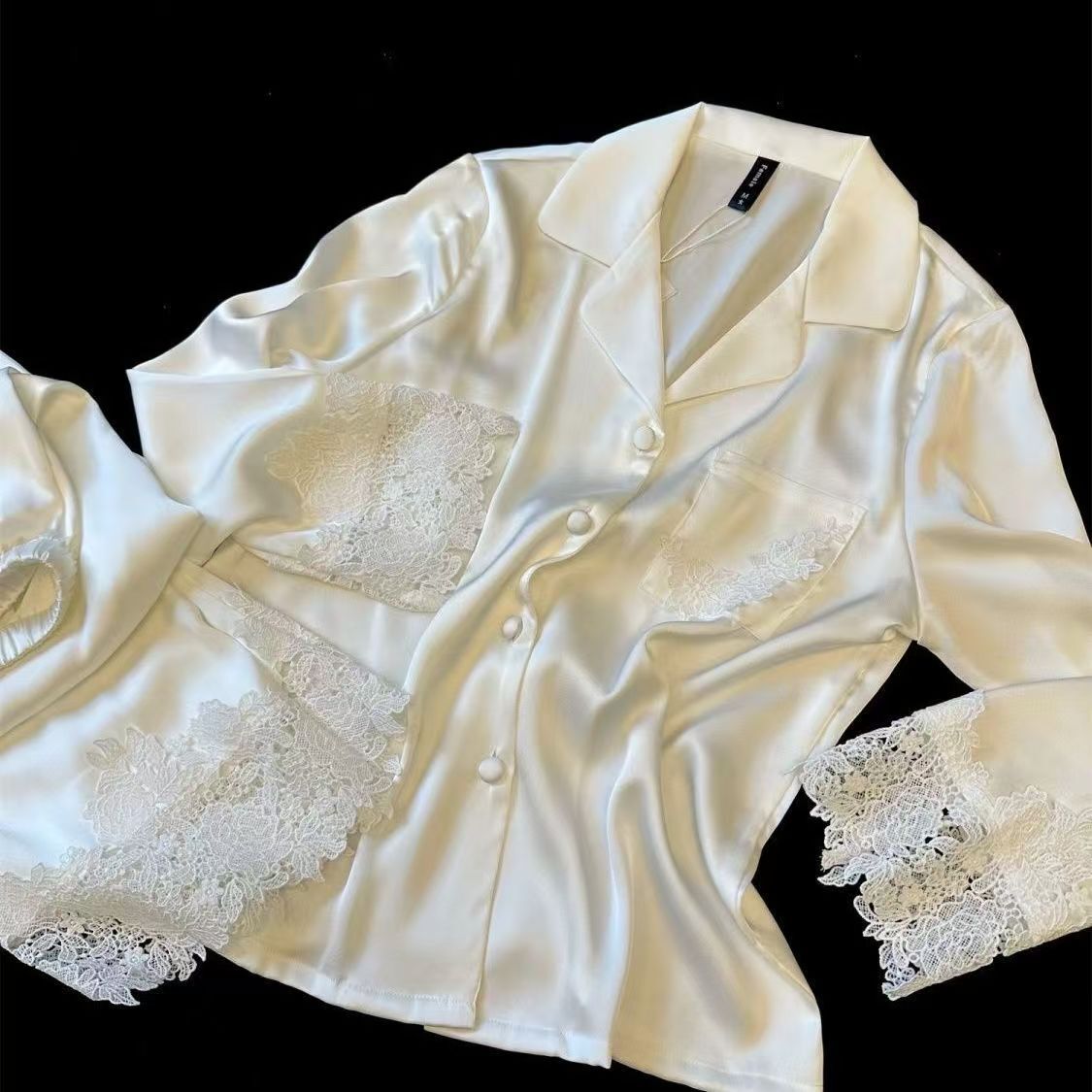 Luxury Brand Designer Spring Summer Women Satin Sleepwear Set Long Sleeve Lace Trimmed Pajama with Long Pants Sweet and Elegant Homewear for Girls