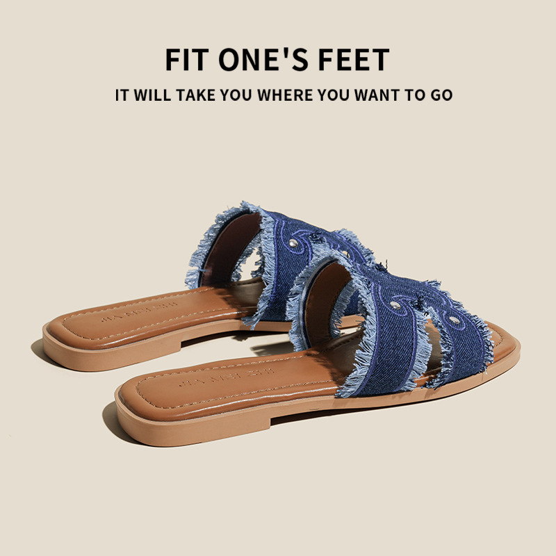 Hot new free shipping designer slippers for womens flat slippers beige Blue Fashionable and versatile beach sandals