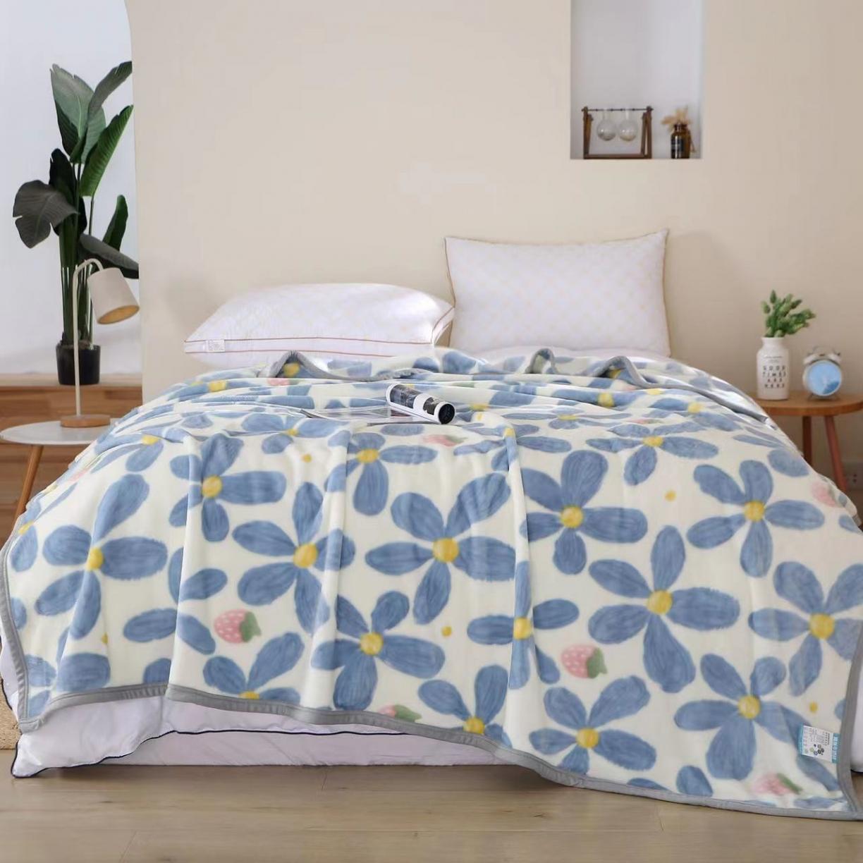 Air-Conditioned Milk Fleece Thickened Flannel Blanket Gift Set