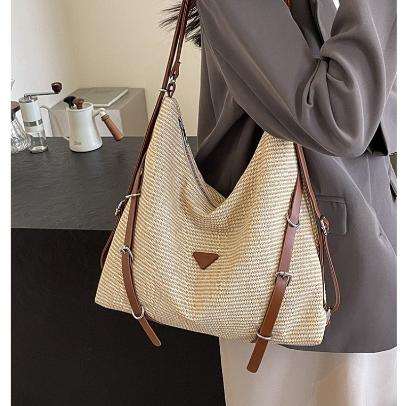 Vintage Women's Tote Bag 2026s New High Beauty Large Capacity Commuter Shoulder Bag Versatile Light Luxury Crossbody Bag