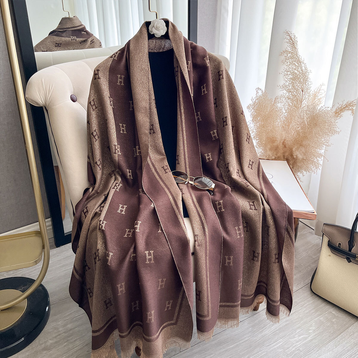 Designer Scarf Women's Luxurious Shawl Embroidered Double-sided Gold Thread Scarf Wool-like Warmth Scarf Outdoor Warmth And Protection Scarf