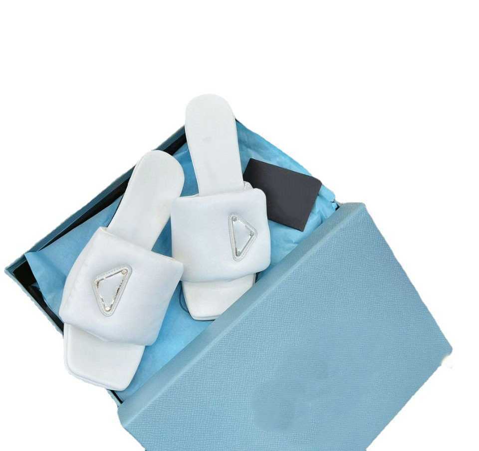 Small-scale design square-toe wedge open-toe sandals for women, suitable for summer 2025. Outerwear style, European/American fashion, soft leather hig