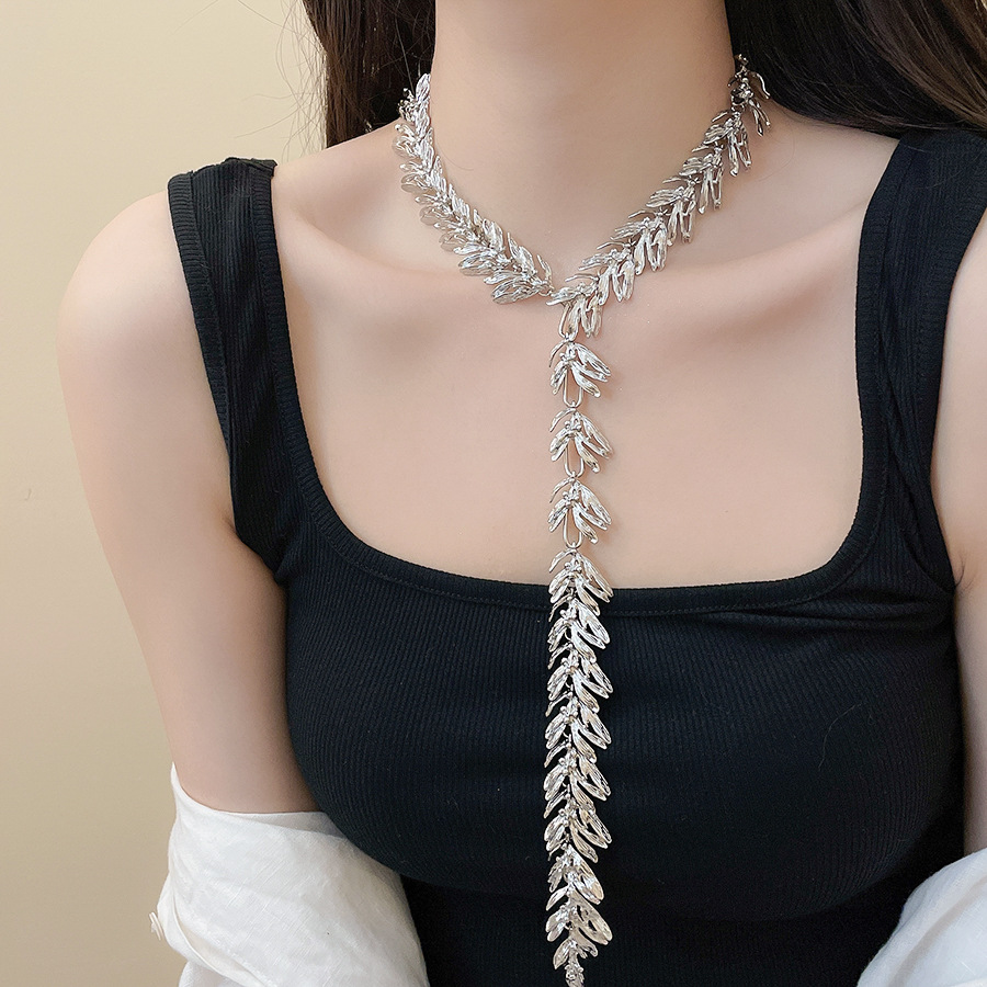 European American cross-border three-dimensional creative wheat ear Y-shaped necklace for women, unique and stylish long leaf tassel commuter accessor - view 4