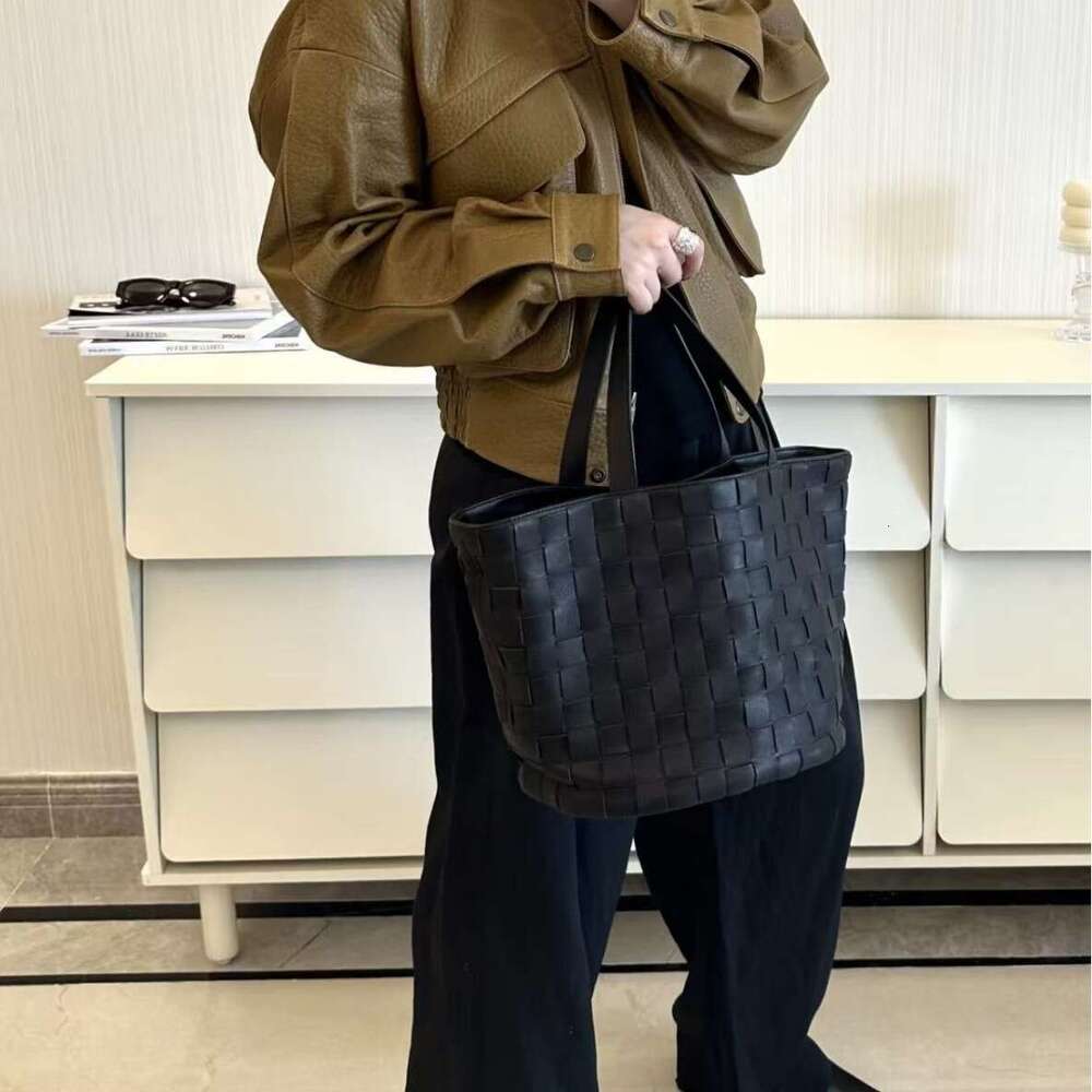 2026 New RO W Sheepskin Woven Tote, Full Genuine Leather Inside & Out, Large Capacity High End Shopping Bag, Versatile Shoulder Handbag for Women SENY