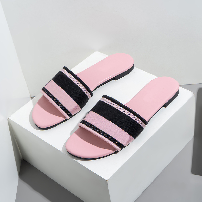 Designer 2026 New Slippers Flat Slides For Womens Designer Shoes Sandals Girl Blue Pink Fashion Embroidery Slipper Outdoor Shoes 999