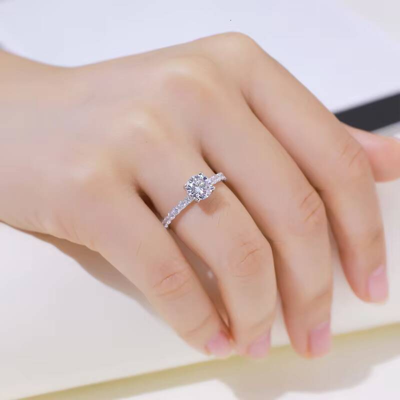 S925 Sterling Silver Round Brilliant Cut Moissanite 6 Prong Solitaire Engagement Ring for Women
