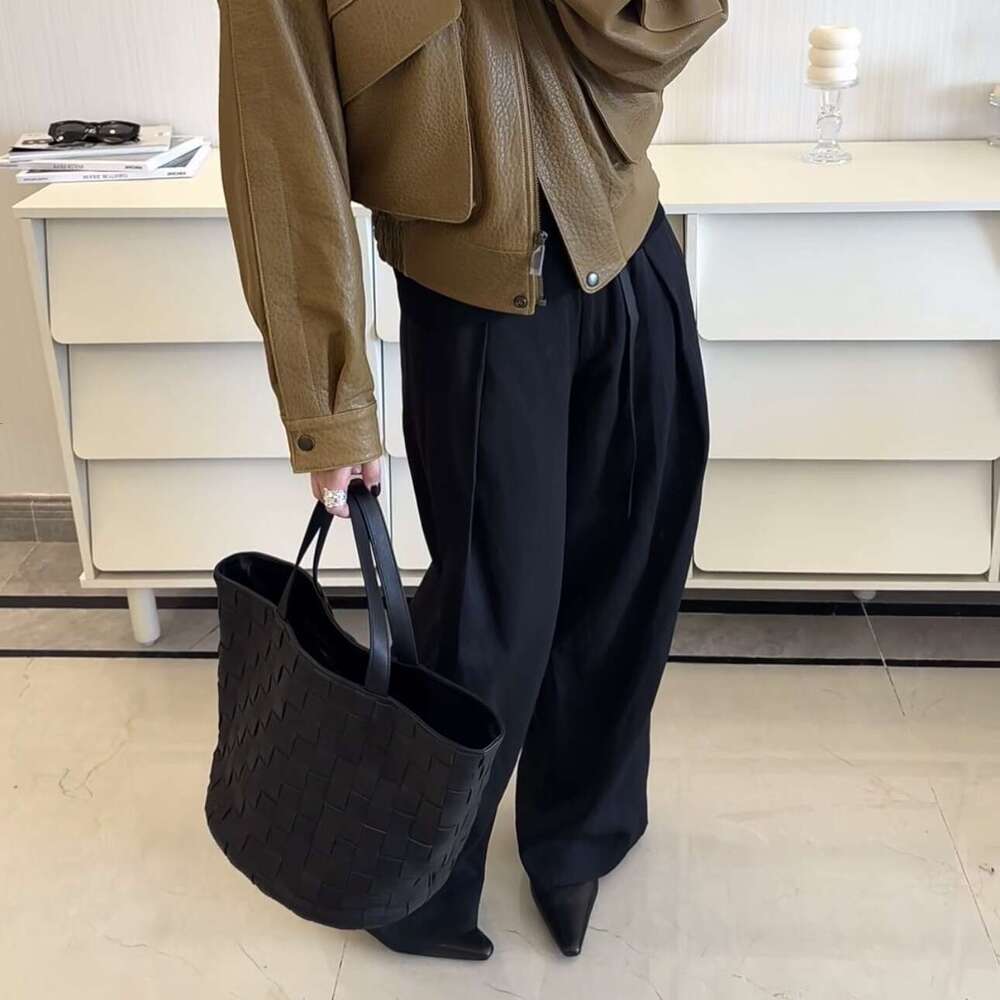 2026 New RO W Sheepskin Woven Tote, Full Genuine Leather Inside & Out, Large Capacity High End Shopping Bag, Versatile Shoulder Handbag for Women SENY