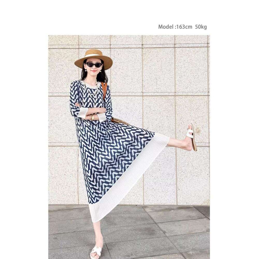 Summer New Miyake Pleated Long Dress, Plus Size Women Printed Pattern Slimming Dress, Elegant Fashion Casual High End Daily Party Elegant Lady Maxi Dr