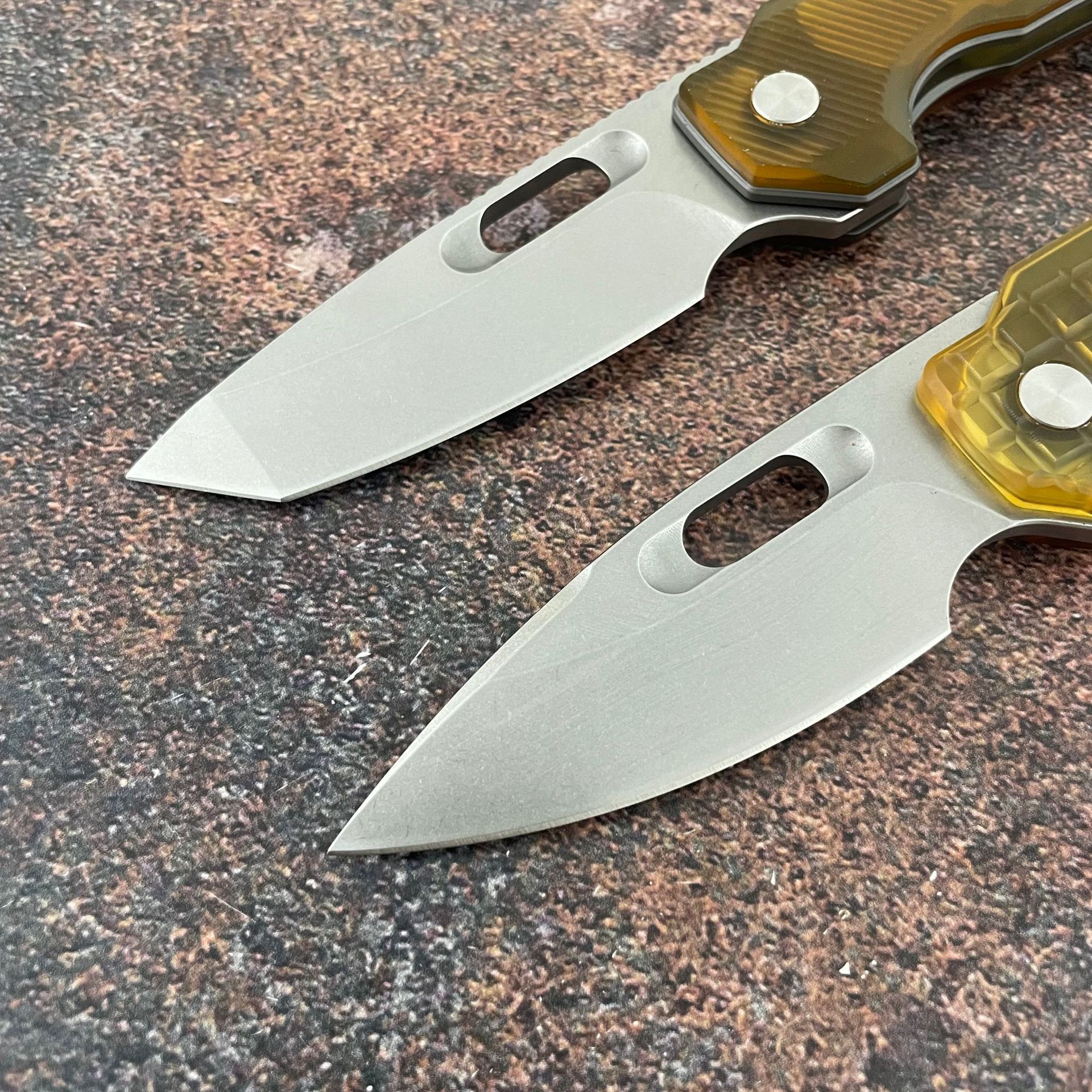 Folding Knife D2 Steel High Quality PEI Handle Outdoor Survival Camping Portable Knife