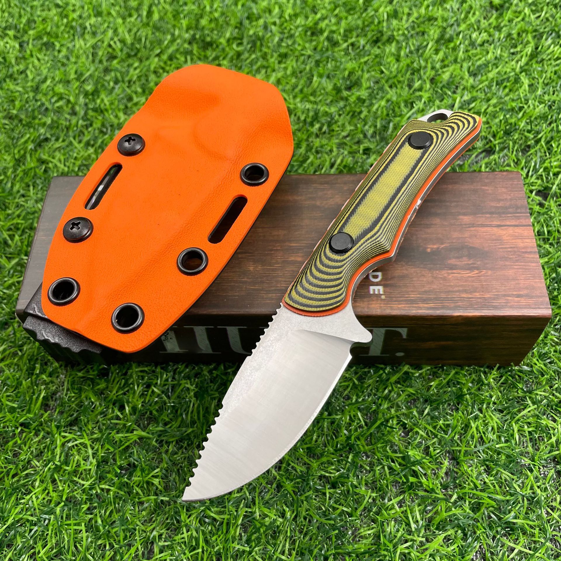 Model 15017 Hidden Canyon Hunter Fixed Blade Knife Drop Point Blade G10 Handle & K Sheath Tactical Hunting Outdoor Knife EDC