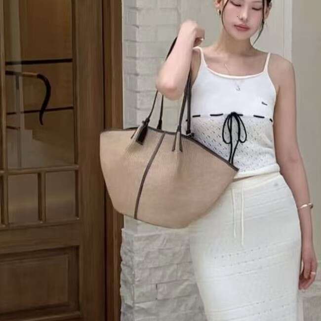 2026 Summer Niche Design Woven Tote, Straw & Cowhide Splicing, Korean Style Large Capacity Shoulder Bag, Boho Beach Vacation Daily Handbag SENYY