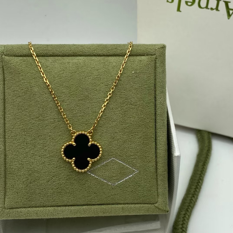 Classic Four-Leaf Clover Necklace Designer Brand Necklace Luxury Women's Necklace Mother-of-Pearl Necklace