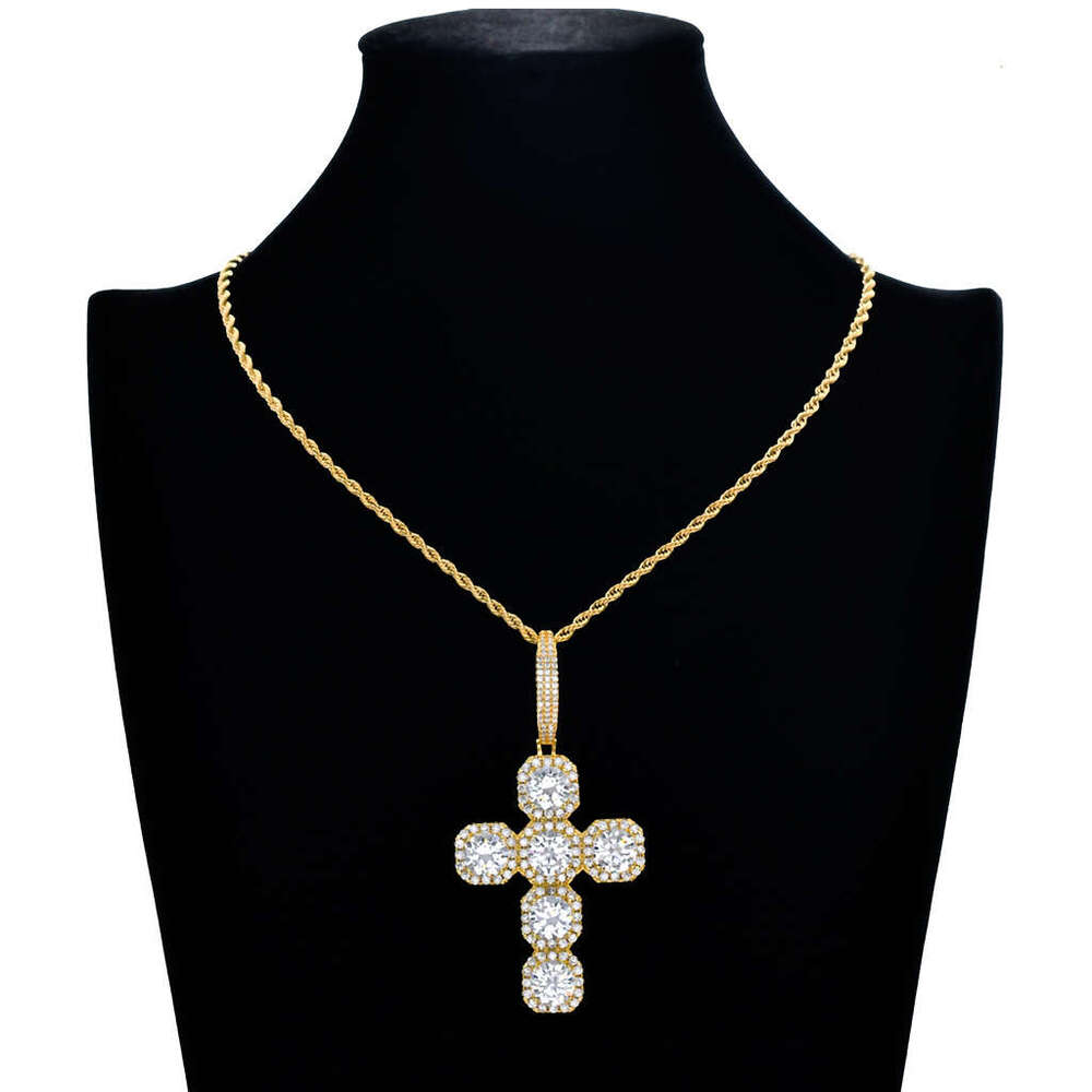 moissanite New European American cross-border style full-diamond cross pendant with large cubic zirconia and diamond arrangement, fashionable, light l - view 3